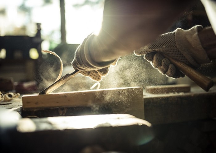 Quels sont les outils indispensables du charpentier ?